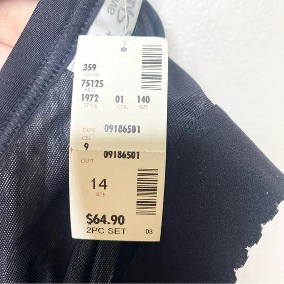 NWT Avenue The Tankini Two Piece Swimsuit Navy White Tropical Floral Size 14 - Picture 13 of 15